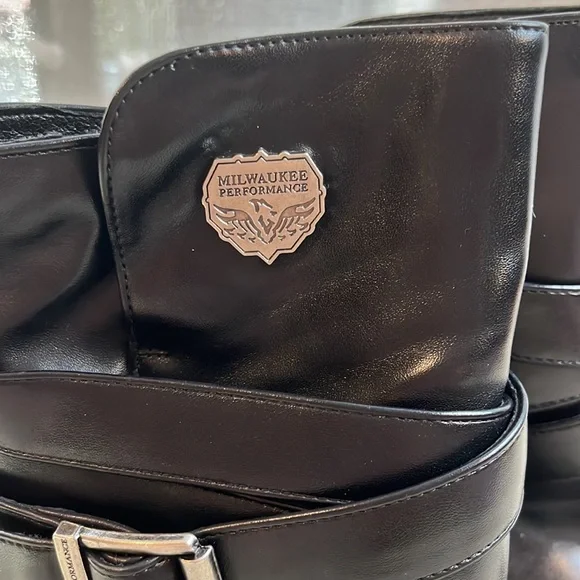 Milwaukee Performance Booties - Picture 2 of 6